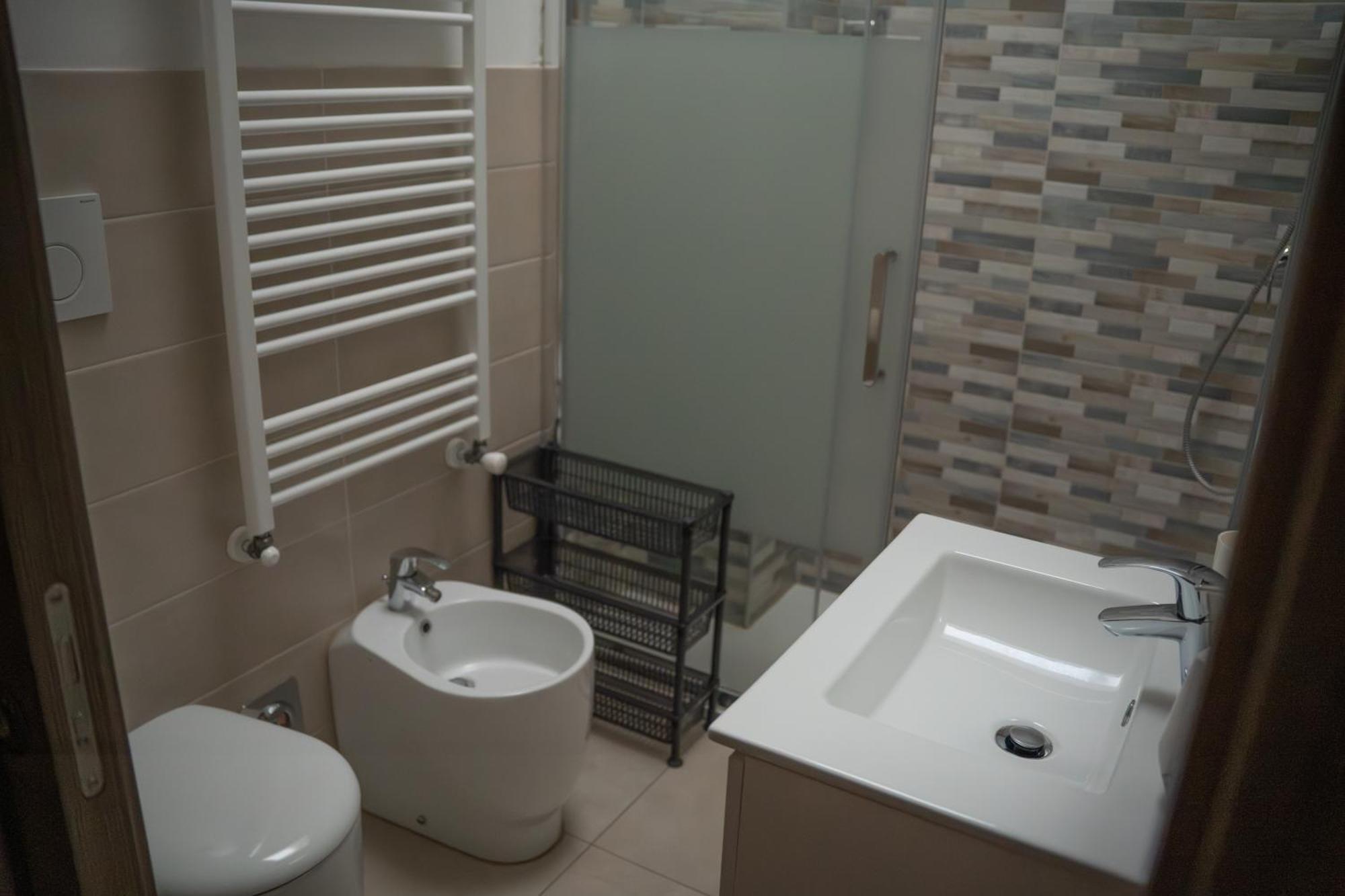 Lugaro Guest House تورينو المظهر الخارجي الصورة